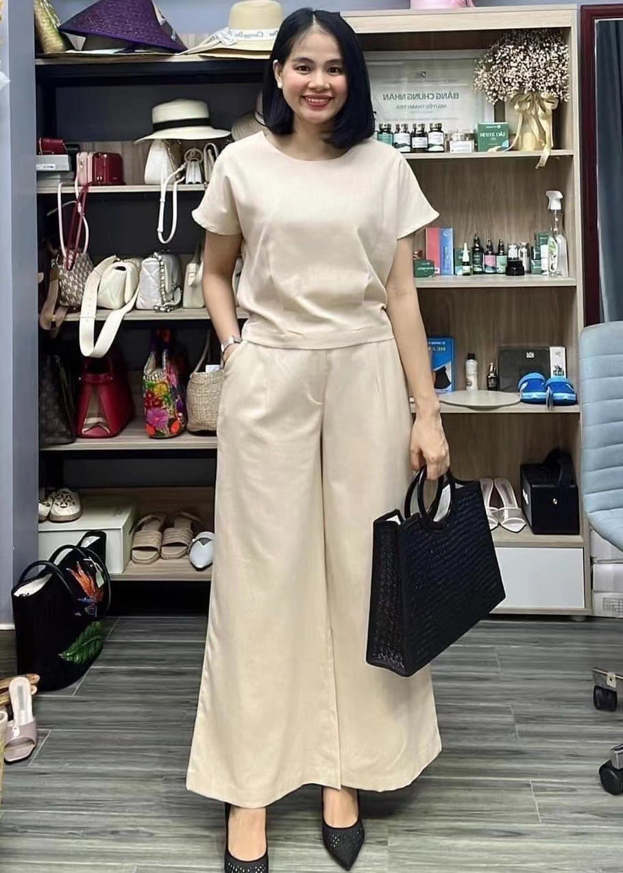 Women’s Commuter Utility Two-Piece Set – Short Sleeve Top & Cropped Pants with Pockets