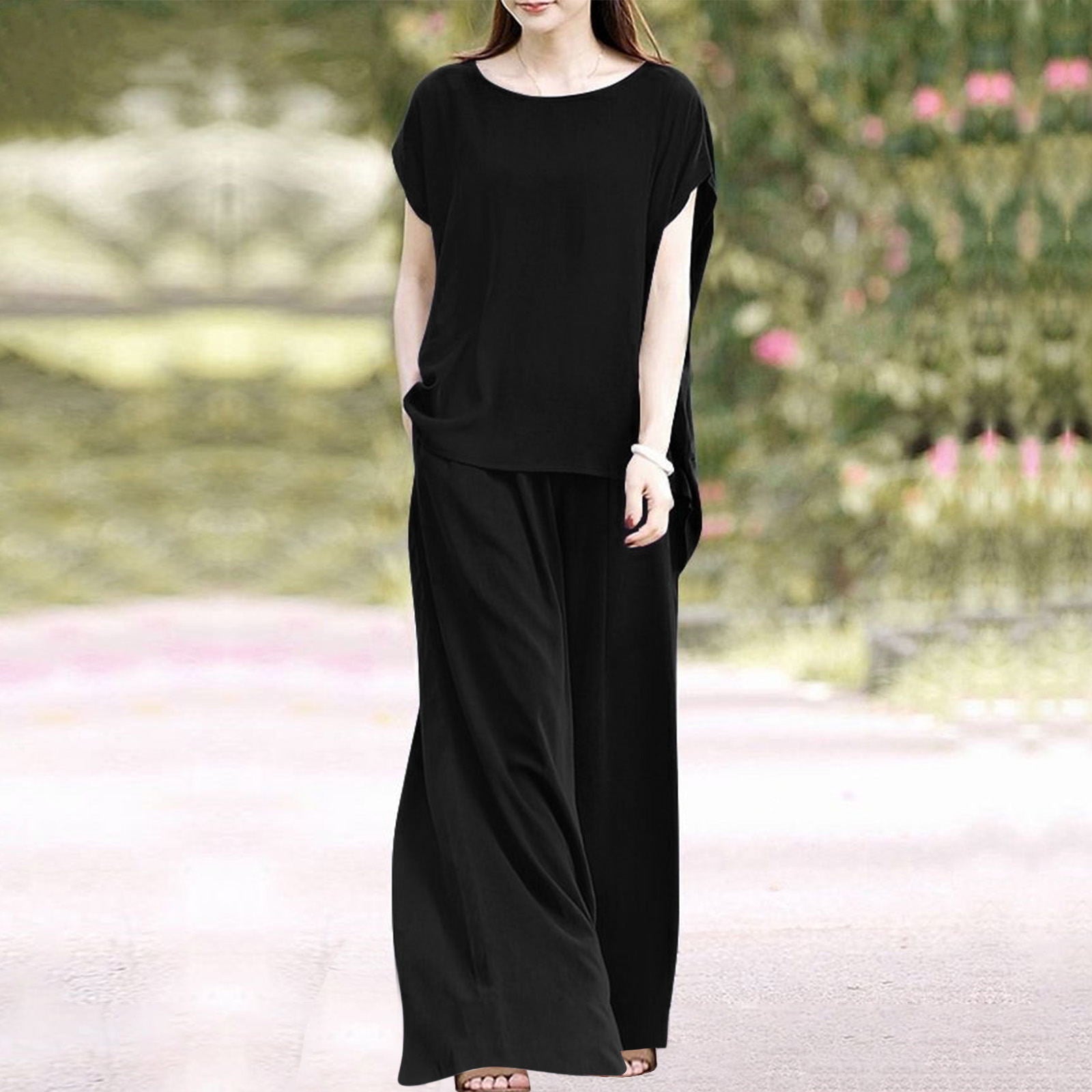 Women’s Commuter Utility Two-Piece Set – Short Sleeve Top & Cropped Pants with Pockets